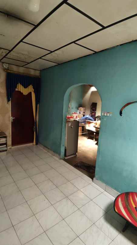 dijual rumah jl rajawali sakti