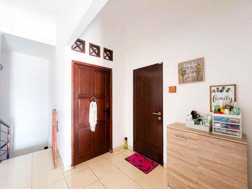 dijual rumah jl tanjung barat jakarta