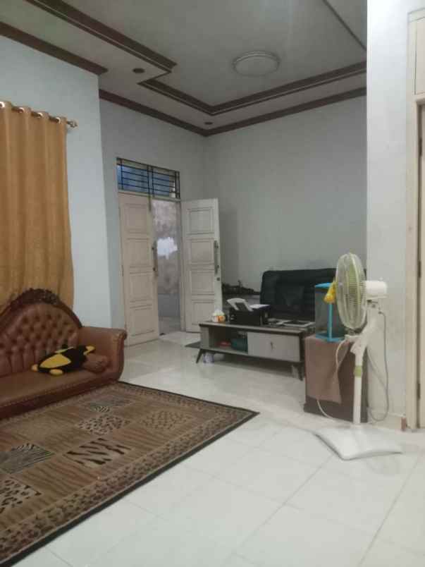 dijual rumah jl unggas
