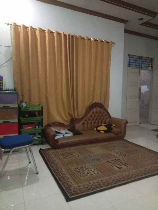 dijual rumah jl unggas