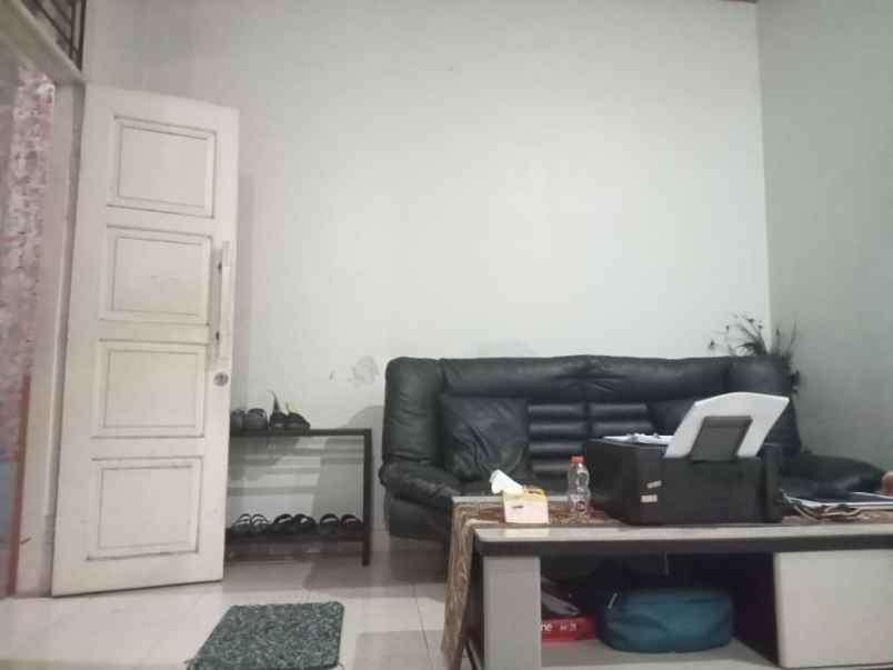 dijual rumah jl unggas