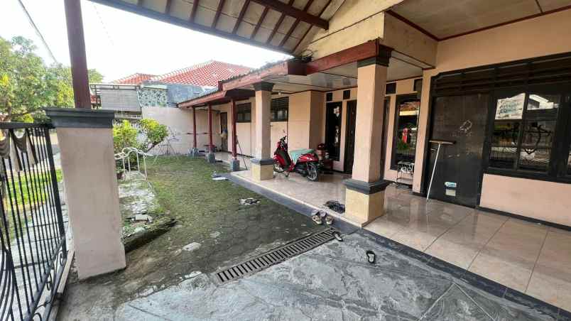 dijual rumah jln r martanagara no 5 rt