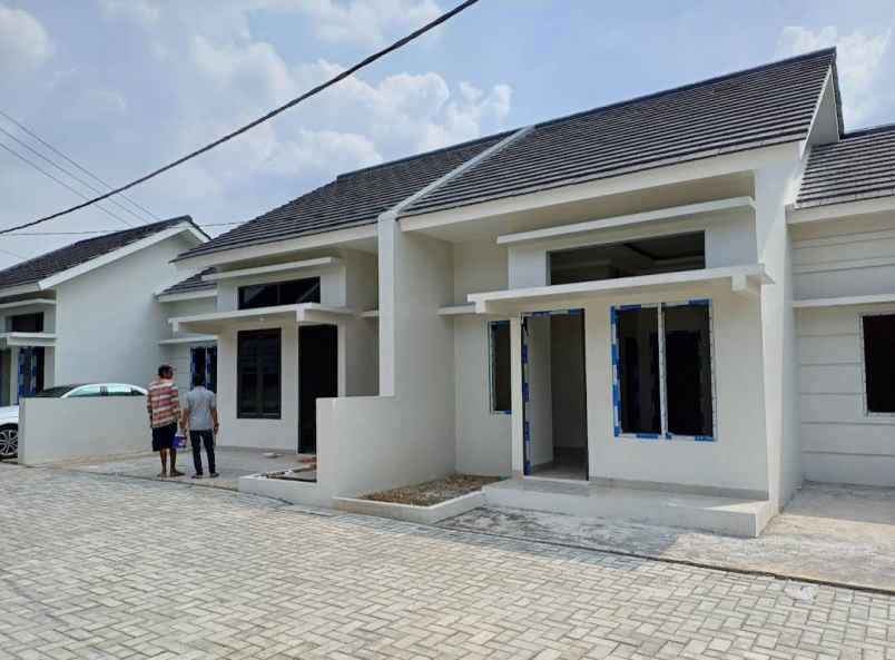dijual rumah kalimulya gdc area