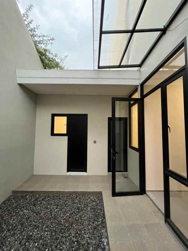 dijual rumah kanso house klampis semolo surabaya timur