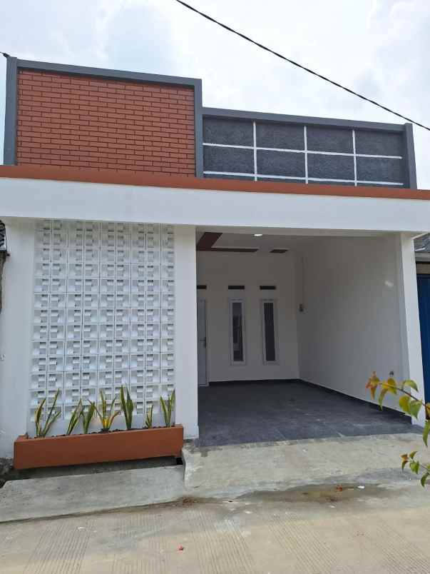 dijual rumah karawang