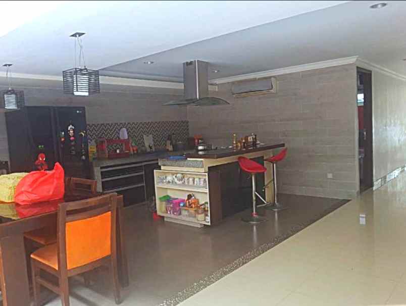 dijual rumah katamaran indah