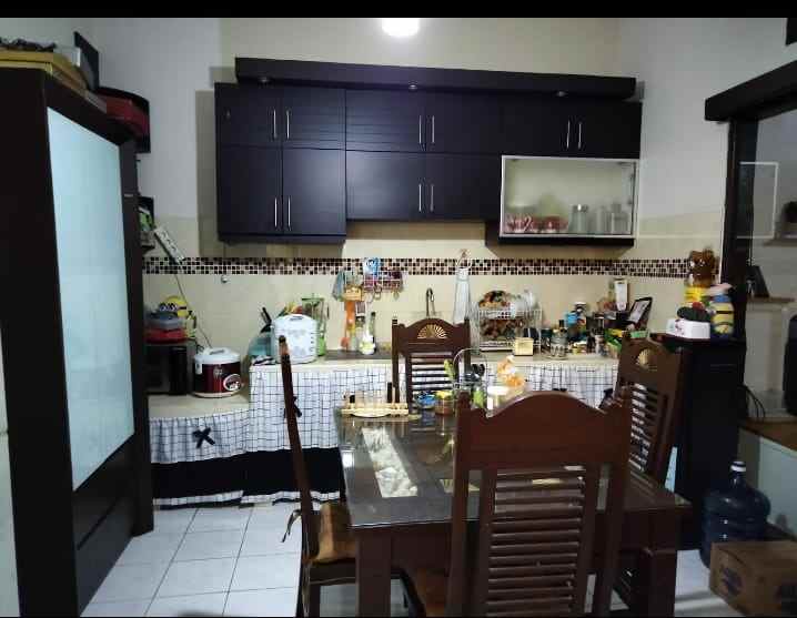 dijual rumah kawaluyaan indah