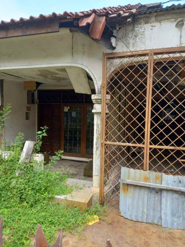 dijual rumah kayu mas kayu putih pulo