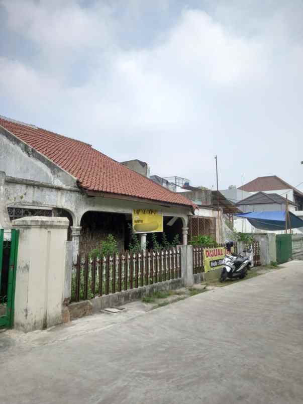 dijual rumah kayu mas kayu putih pulo