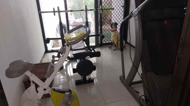 dijual rumah kebayoran lama