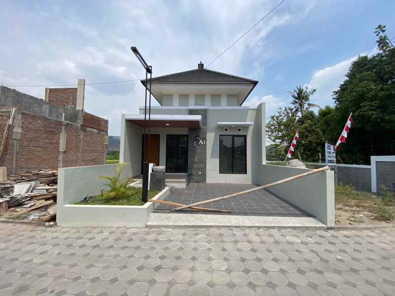 dijual rumah kebondalem kidul prambanan