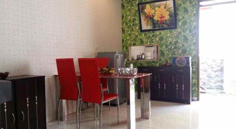 dijual rumah kel ciwaruga kec