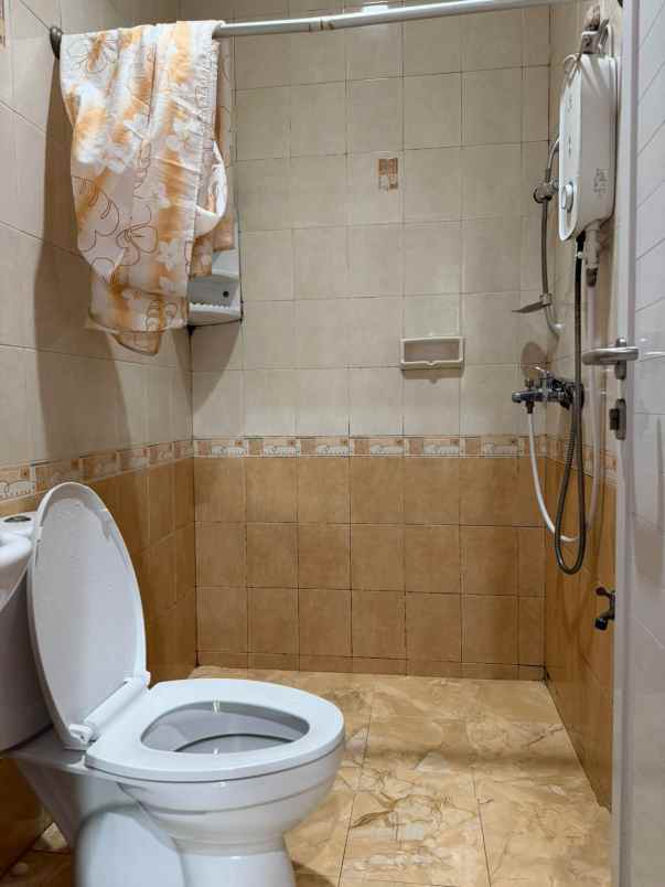 dijual rumah kelapa cengkir kelapa gading