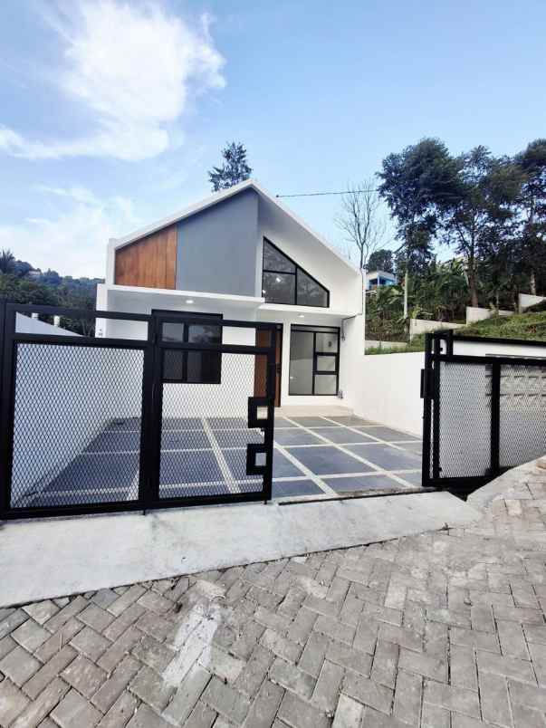 dijual rumah kinanti house jatihandap