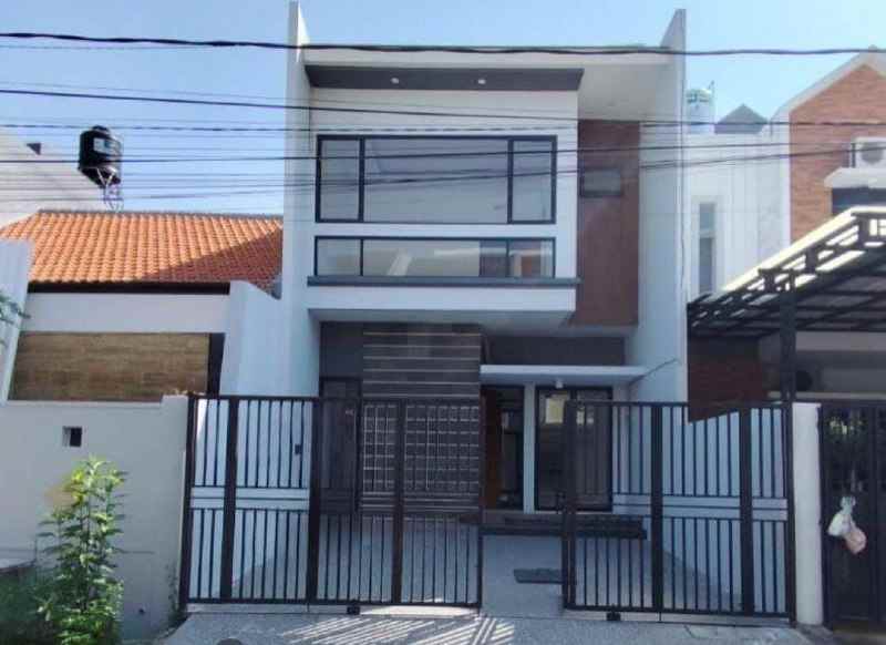 dijual rumah klampis semolo tengah