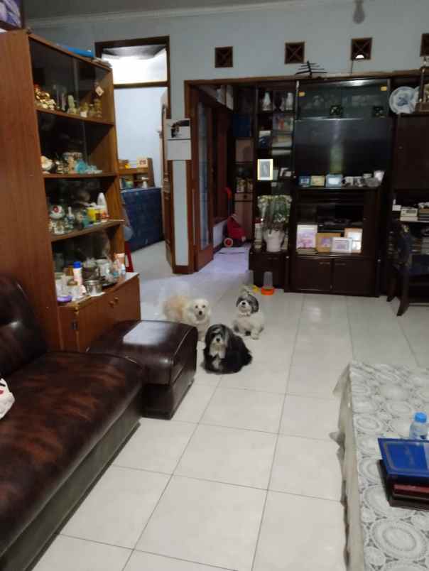 dijual rumah komplek batununggal mulia