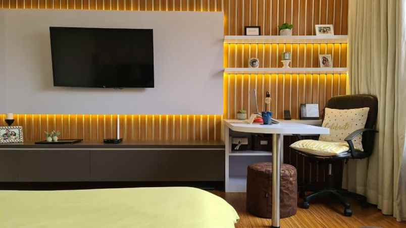 dijual rumah komplek binamarga kranji