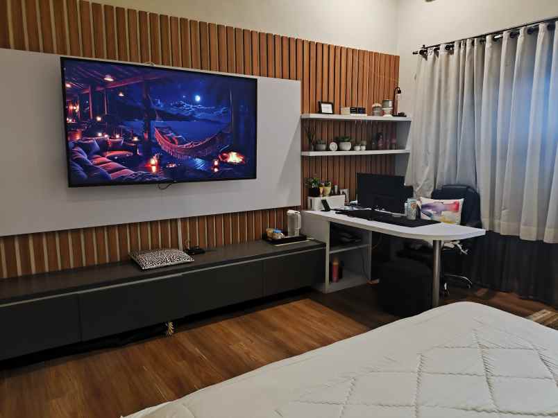 dijual rumah komplek binamarga kranji