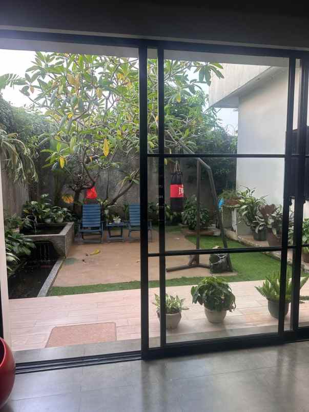 dijual rumah komplek binamarga kranji