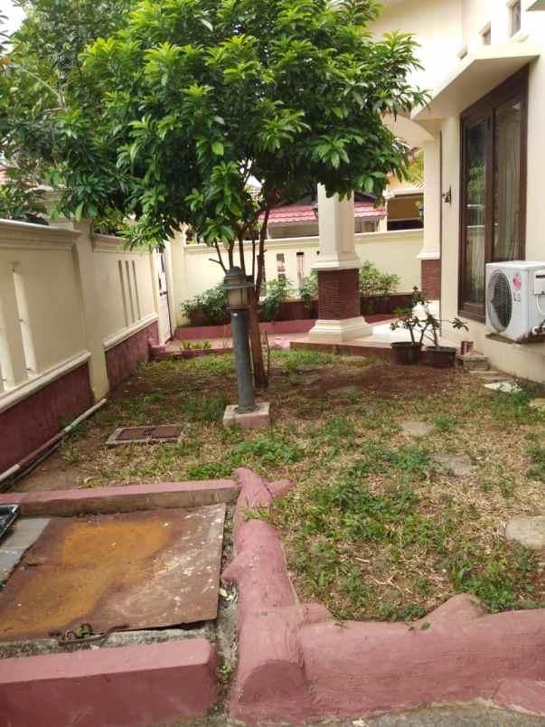 dijual rumah komplek buaran duren sawit