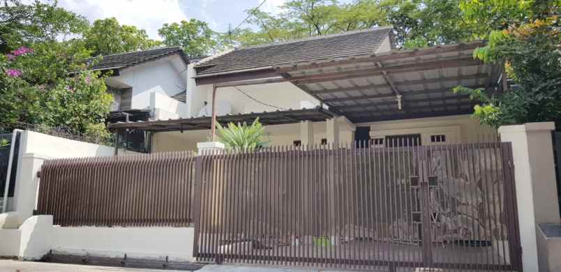 dijual rumah komplek ciganitri indah