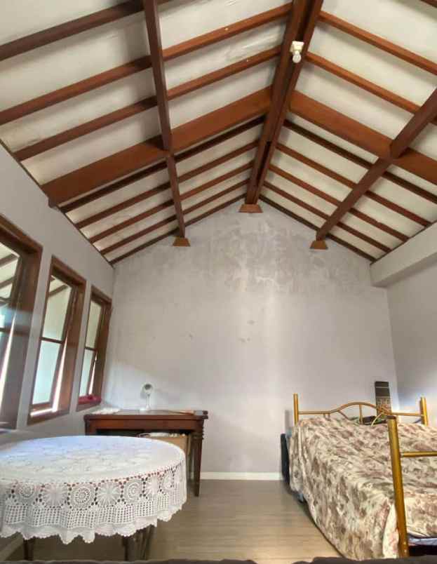 dijual rumah komplek dalem wangi dago