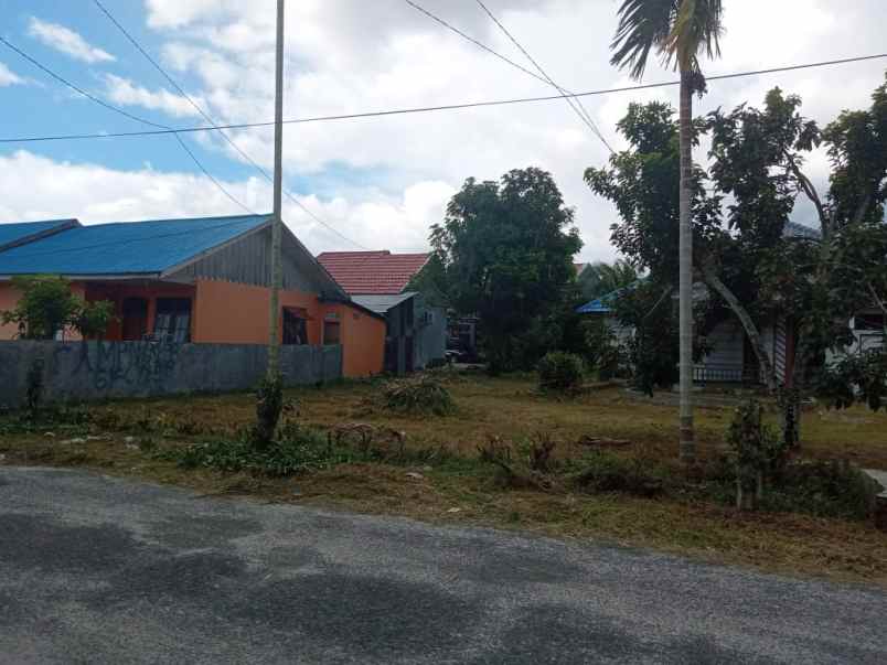 dijual rumah komplek damai meranti