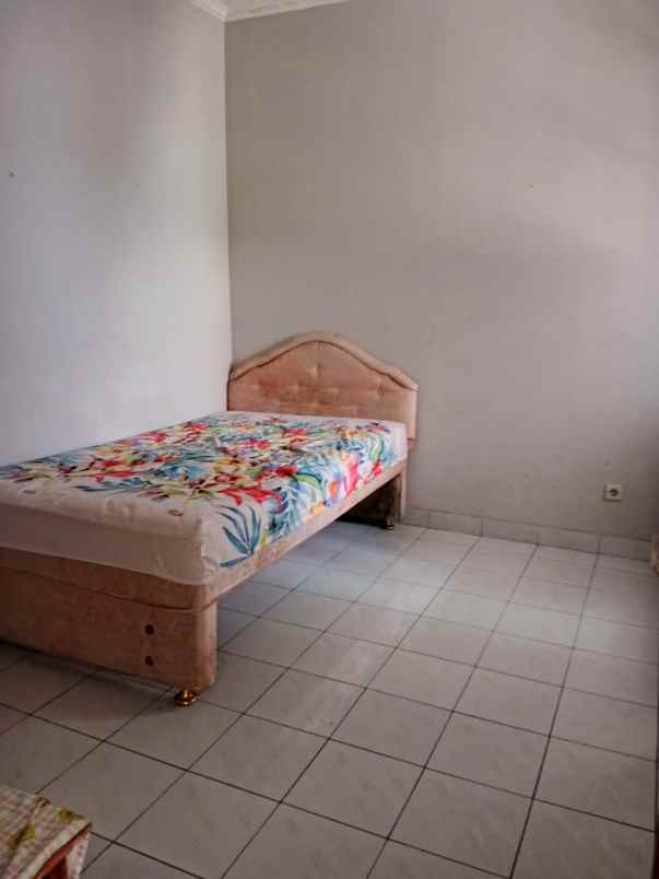 dijual rumah komplek elit setra dago