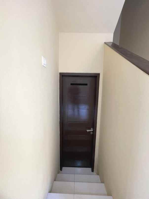 dijual rumah komplek graha raya bintaro