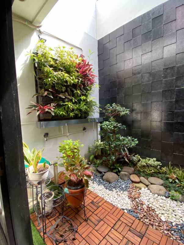 dijual rumah komplek jatibening 1