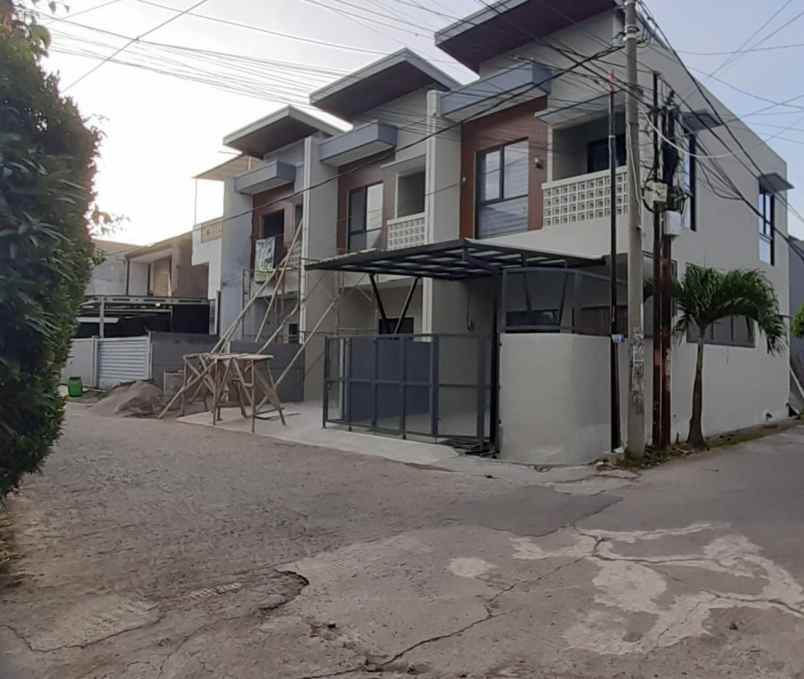 dijual rumah komplek kiarasari asri