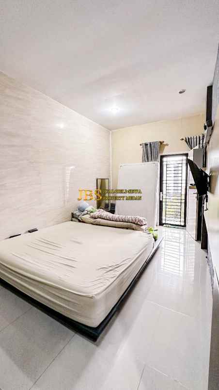 dijual rumah komplek menteng indah cluster the green