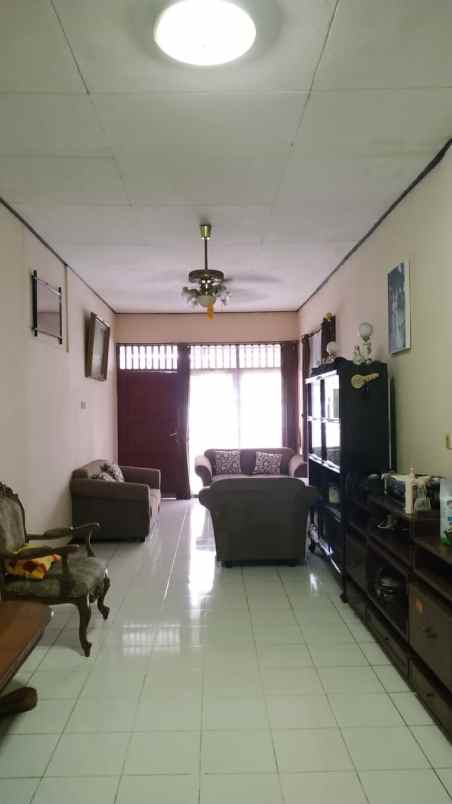 dijual rumah komplek pln ciseureuh