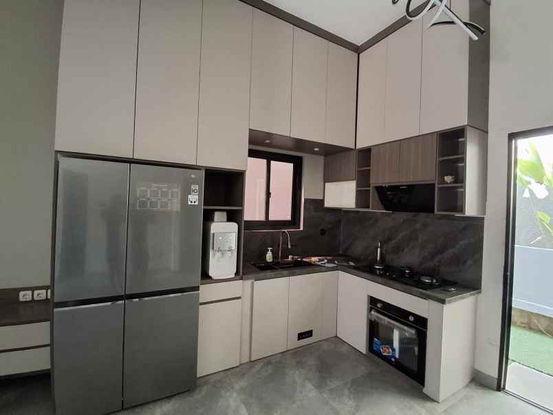 dijual rumah komplek polri nagrak indah