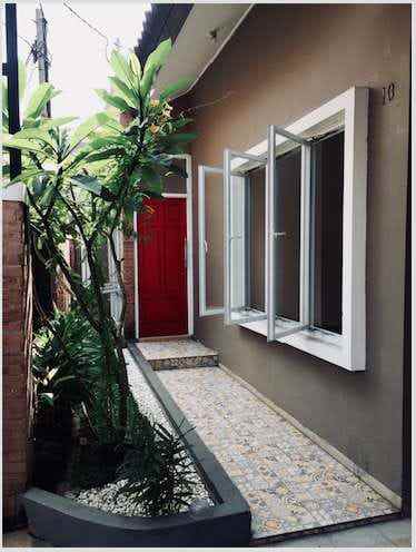 dijual rumah komplek puriwijaya