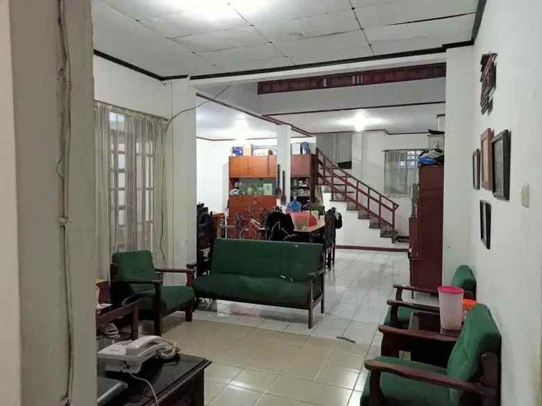 dijual rumah komplek sukaluyu simpang