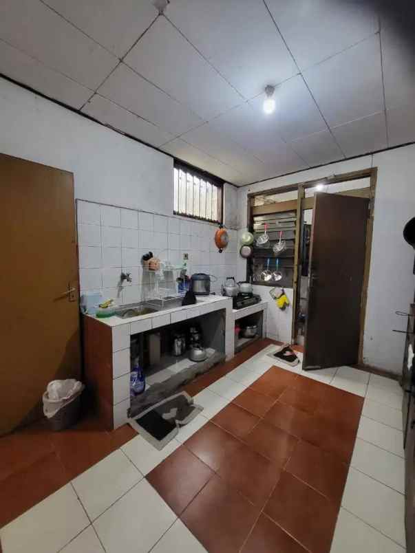 dijual rumah komplek sukaluyu simpang