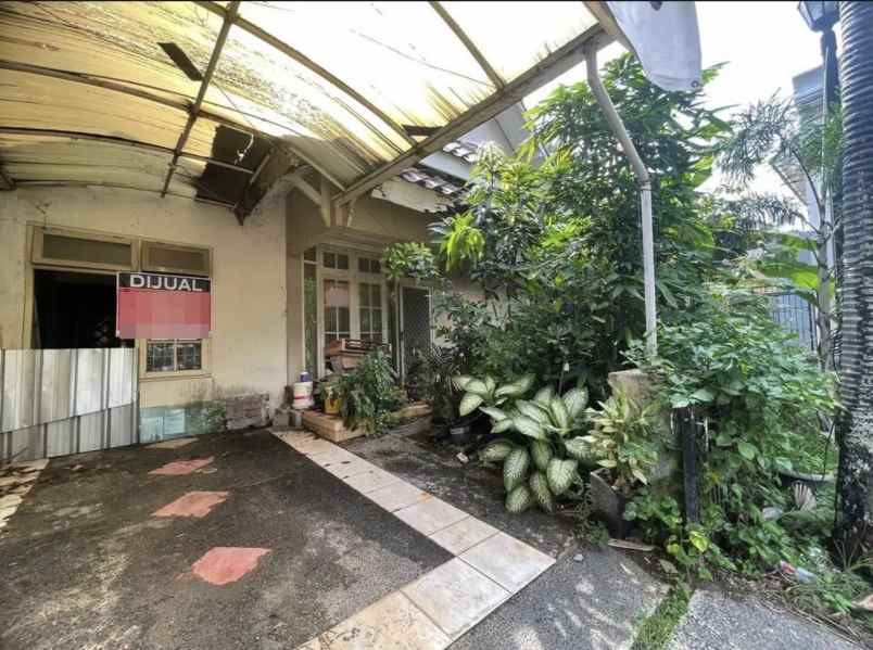 dijual rumah kosong di komplek taman bromo kelapa dua