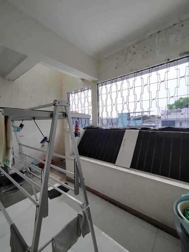 dijual rumah lebak