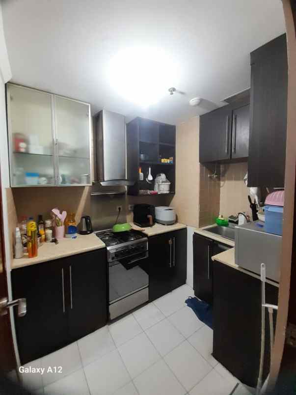 dijual rumah lebak bulus