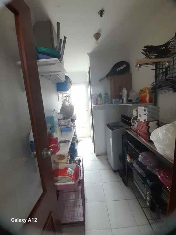 dijual rumah lebak bulus