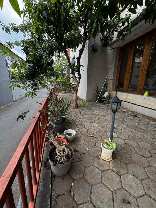 dijual rumah legoso ciputat