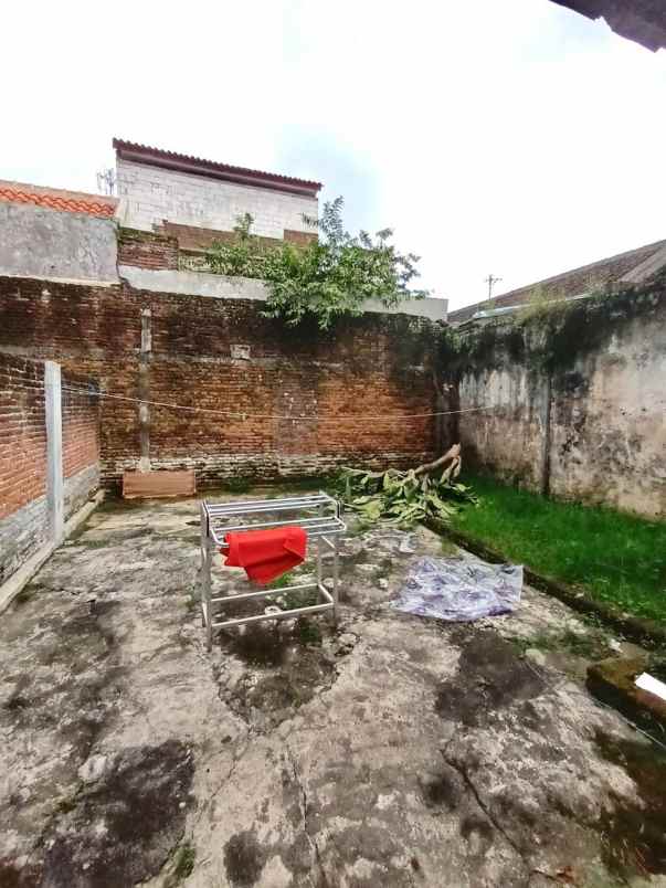 dijual rumah lokasi jl ikan ikan kota malang