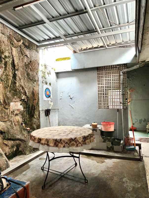 dijual rumah lokasi jl ikan ikan kota malang