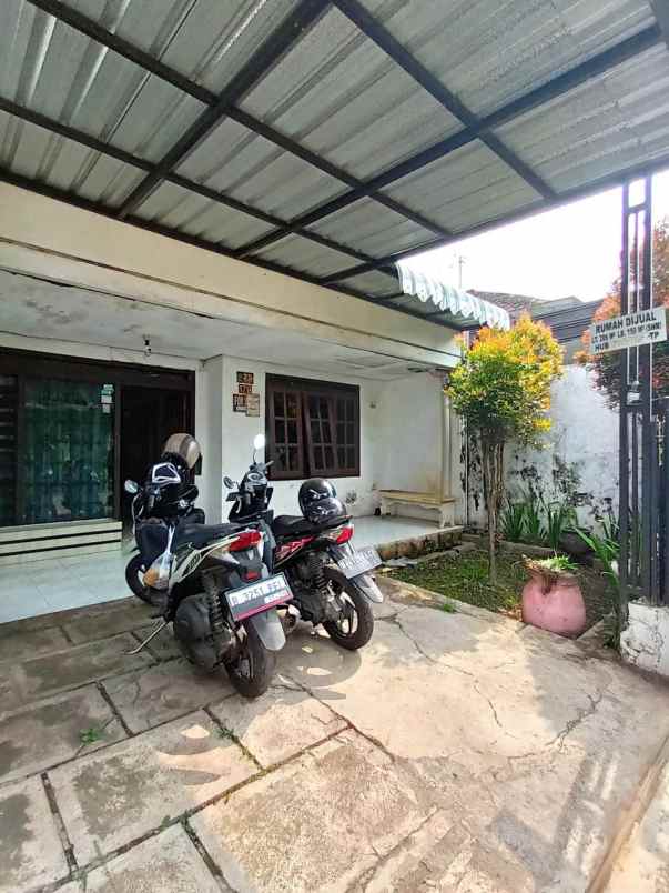 dijual rumah lokasi jl ikan ikan kota malang