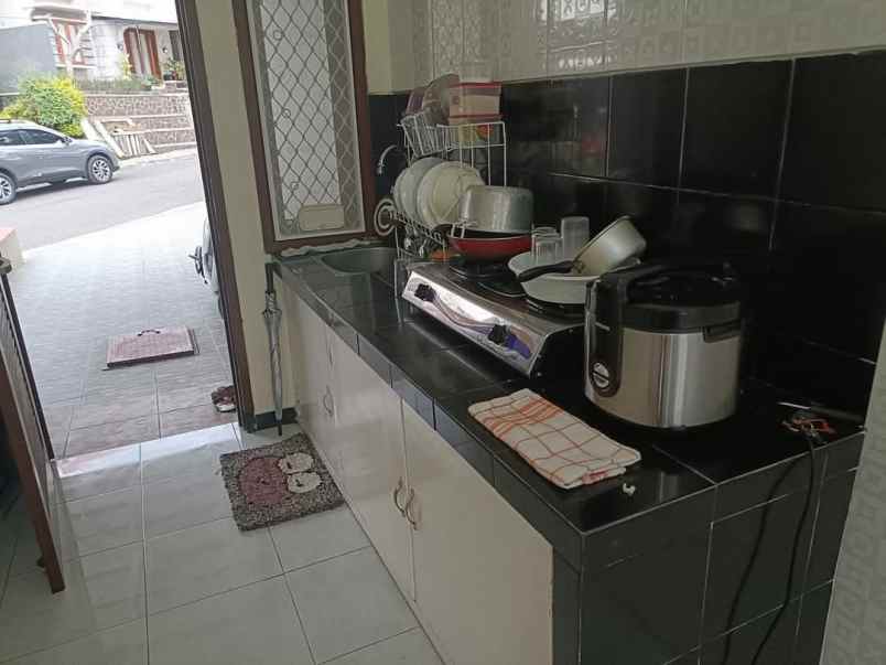 dijual rumah lokasi perumahan karangploso malang