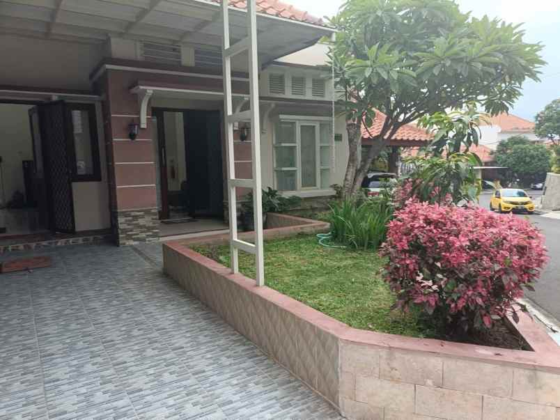 dijual rumah lokasi perumahan karangploso malang