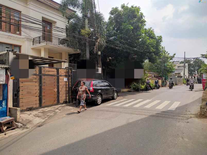 dijual rumah lubang buaya jakarta timur