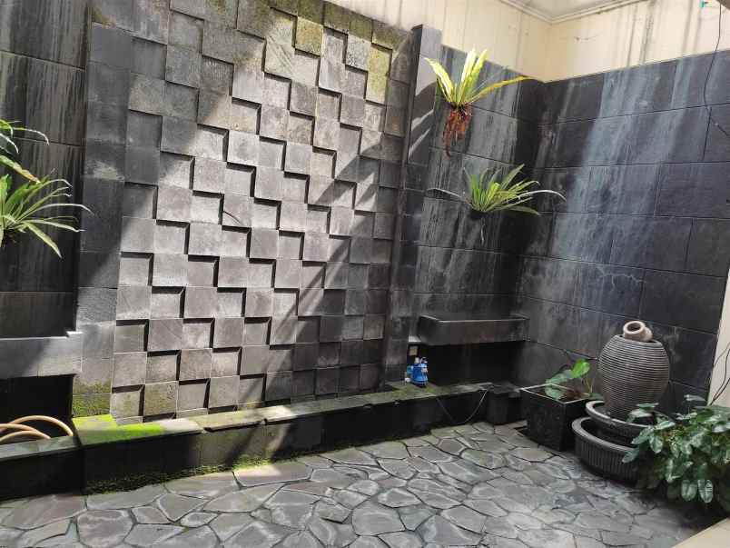 dijual rumah lubang buaya jakarta timur