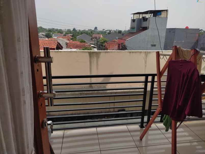 dijual rumah lubang buaya jakarta timur